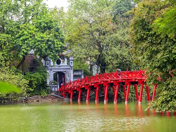 ทะเลสาบคืนดาบ