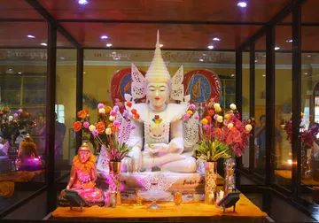 วัดบารมี
