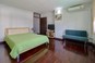 1bedroom605
