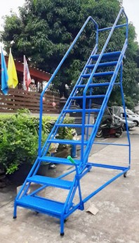 บันไดติดล้อพับได้รุ่นสูง250เมตรส่งบางขุนเทียนพระราม2บ