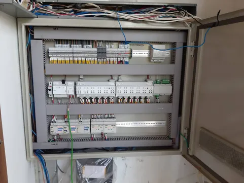 58020