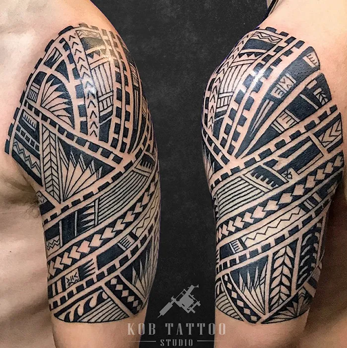 ผลงานสักลายเส้นสีดำแบบชนเผ่า - Tribal Tattoos
