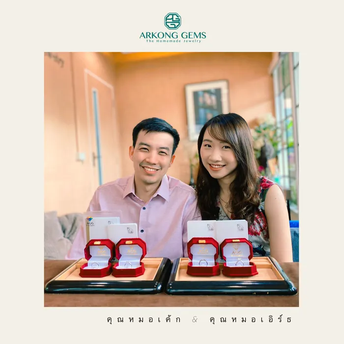 700x700pxlreview6