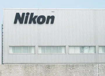 Nikon2