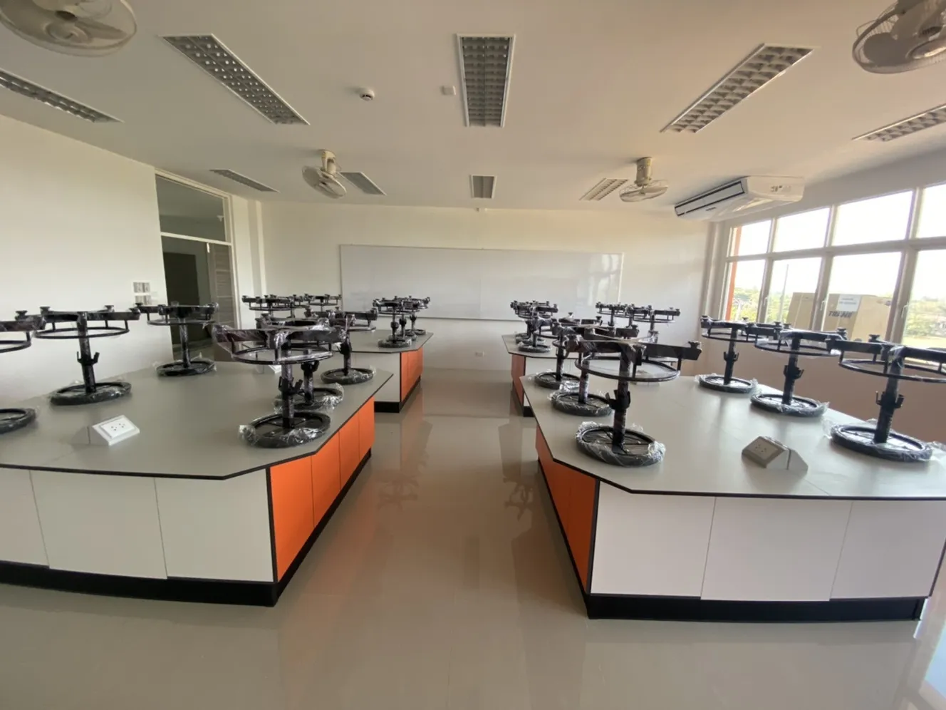 สาธิตมข2