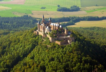 Hohenzollern-Castle-เมืองร๊อตไว