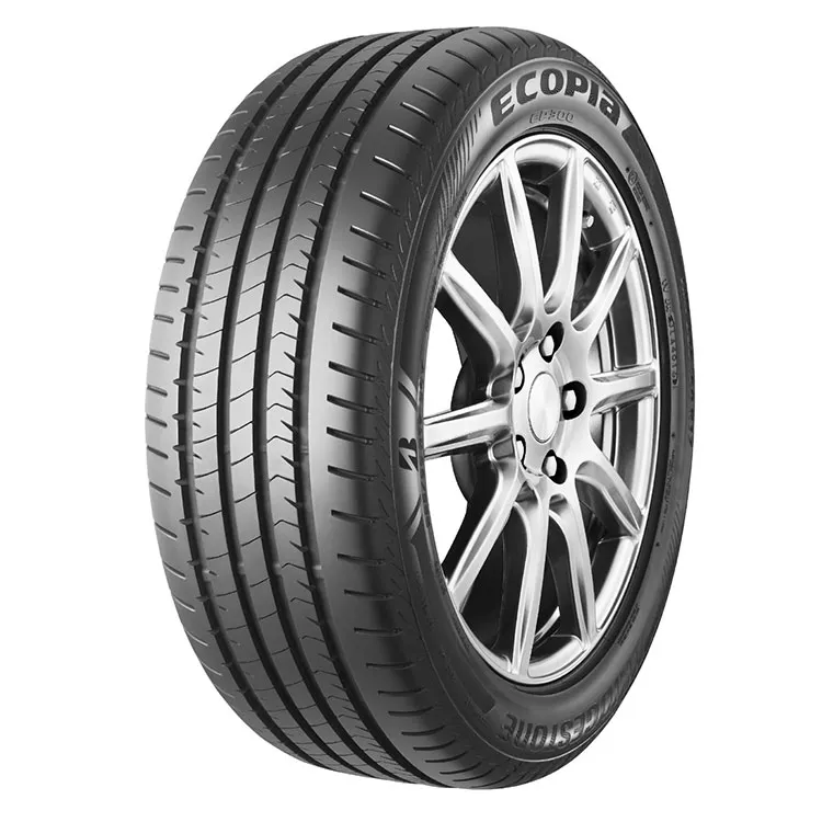 205/60 R16、YOKOHAMA BluEarth RV02、2021年 目だち