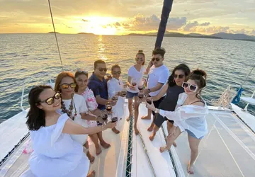 รูปลงเว็บ(เรือยอร์ช)v