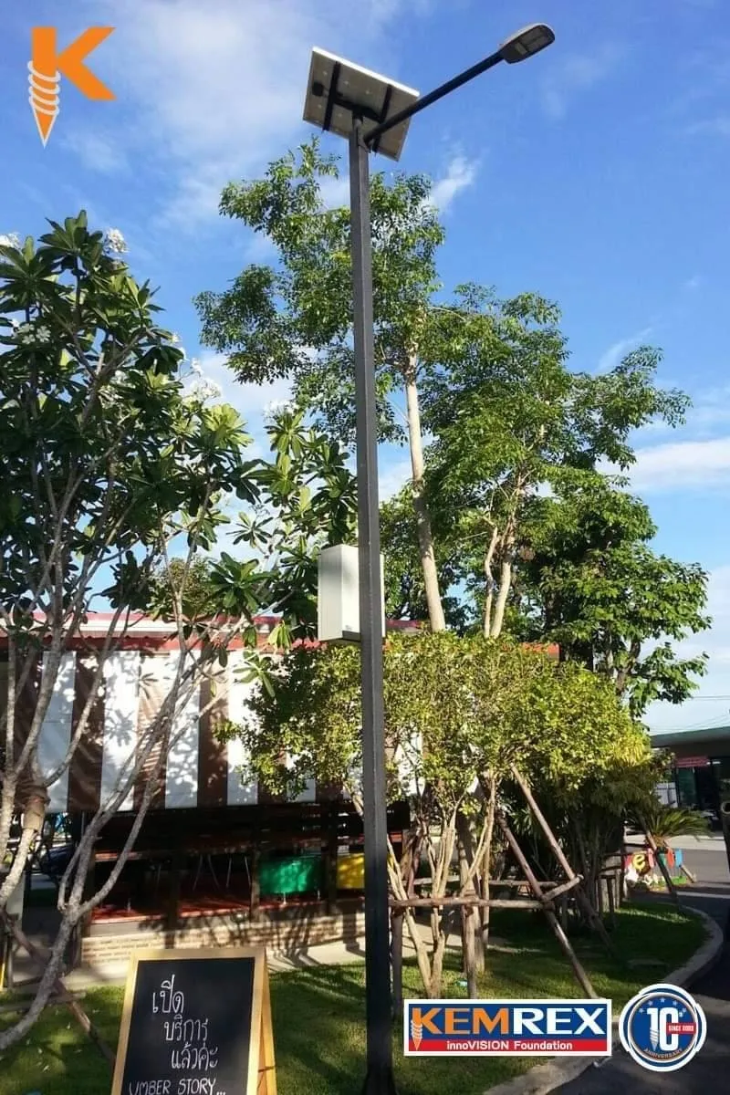 เสาไฟ2๒๐๐๔๒๐0026