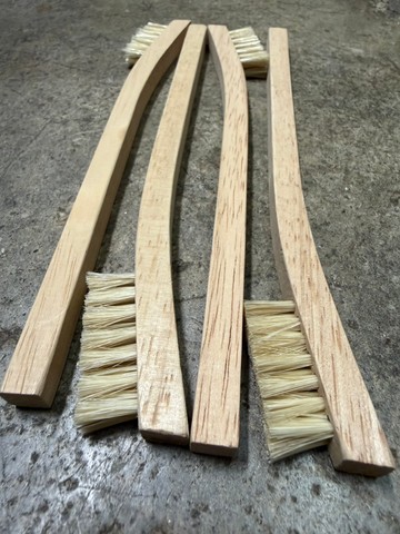 lathbrush10-69