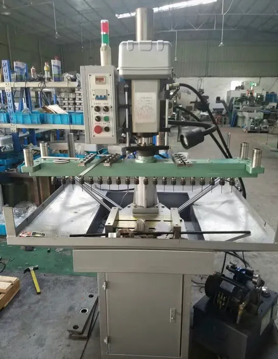 Multiple- spindle Drilling &Tapping head (หัวเจาะต๊าปหลายหัว)