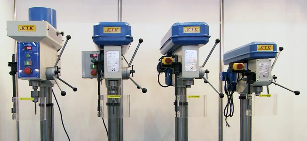 บริษัท สยาม โชติพัฒน์ แมชชีนเนอรี่ จำกัด รับผลิตเครื่องเจาะรู เครื่อง ...