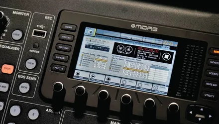 Midas-M32R-Live-display-TFT-AT-prosound-1536x871