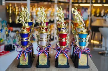 ถ้วยรางวัลพลาสติกอลิตาถ้วยรางวัล22