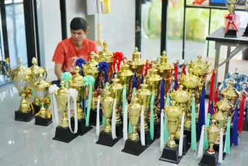อลิตาถ้วยรางวัลงานด่วน14