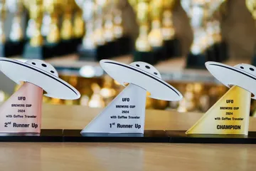 โล่อะคริลิคอลิตาถ้วยรางวัล38