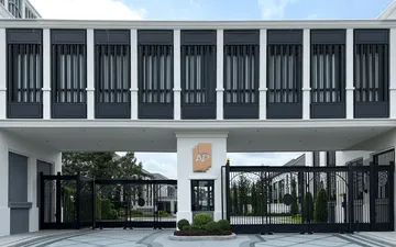ประตู Main gate ประตูโครงการ | ประตูไชโย