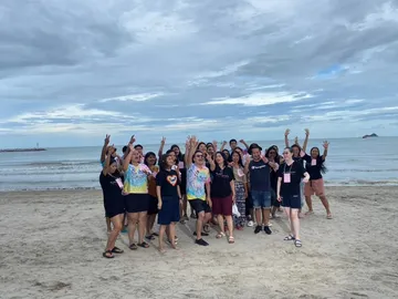 LINEALBUMteambuildingonthebeach224072566