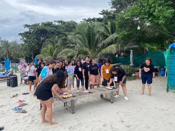 LINEALBUMteambuildingonthebeach224072574