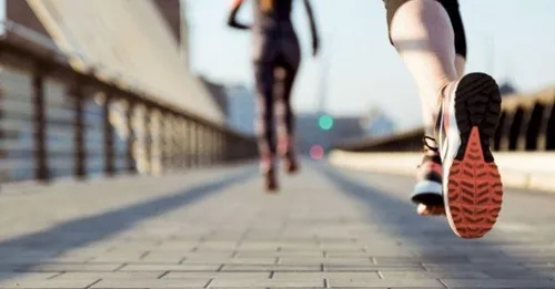 แนะนำท่าออกกำลังกายละลายลิ่มเลือดด้วยการออกกำลังกายเริ่มทำได้ด้วยของตัวเราเอง