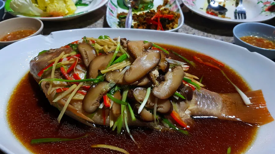ปลากะพงนึ่งซีอิ๊ว