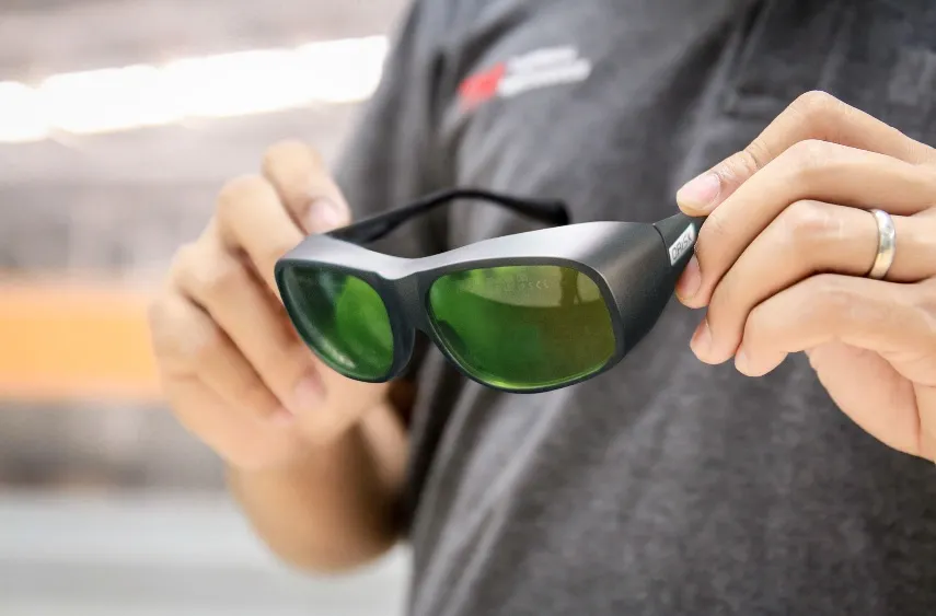 lASERGLASSES