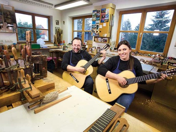 10GitarrenHauser©Elternstolz-1200x900