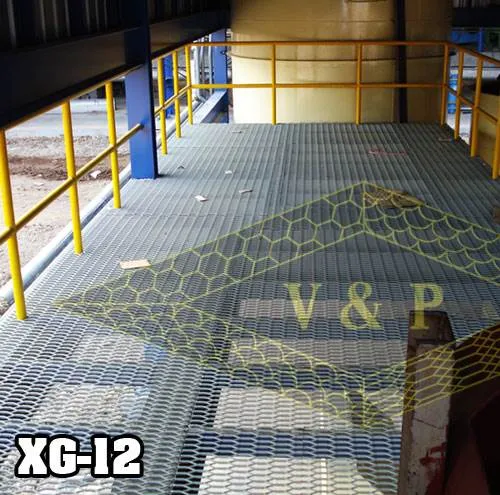 XG-12B