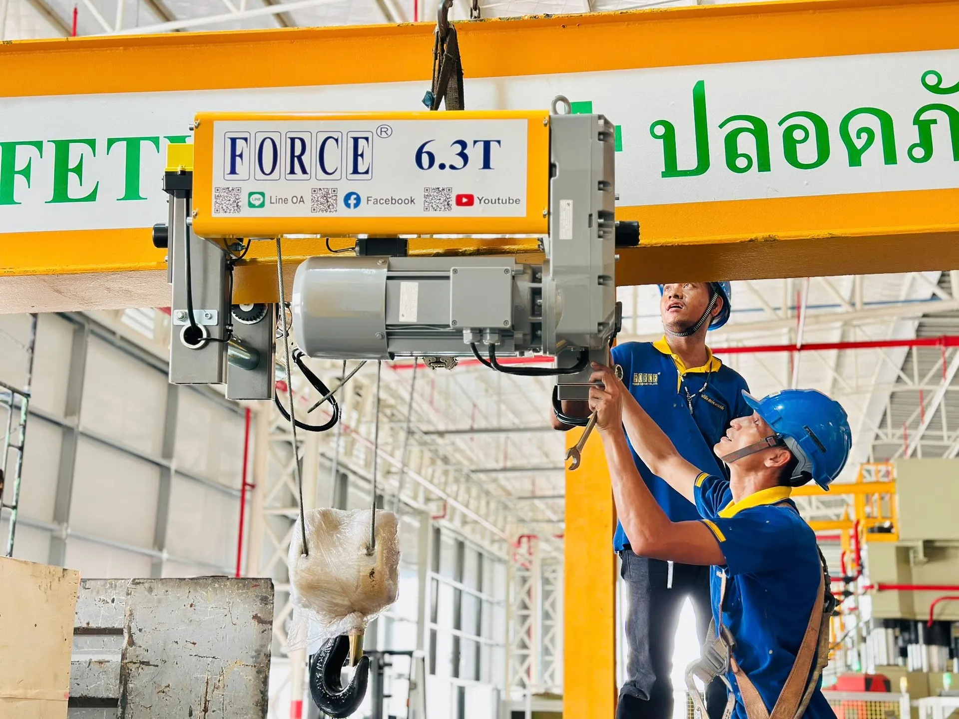 blog-compare-3-ton-vs-5-ton-electric-hoist-specs