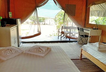 Triple-Room