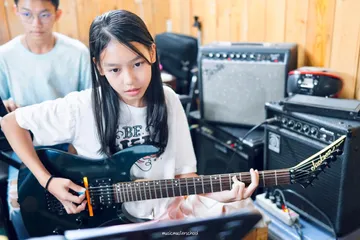 เรียนกีตาร์ไฟฟ้าเรียนดนตรีGuitar