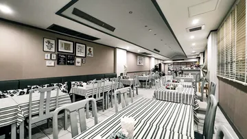 Restaurant2000x2000B