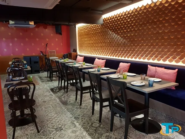 ร้านอาหารกลมกล่อม(7)
