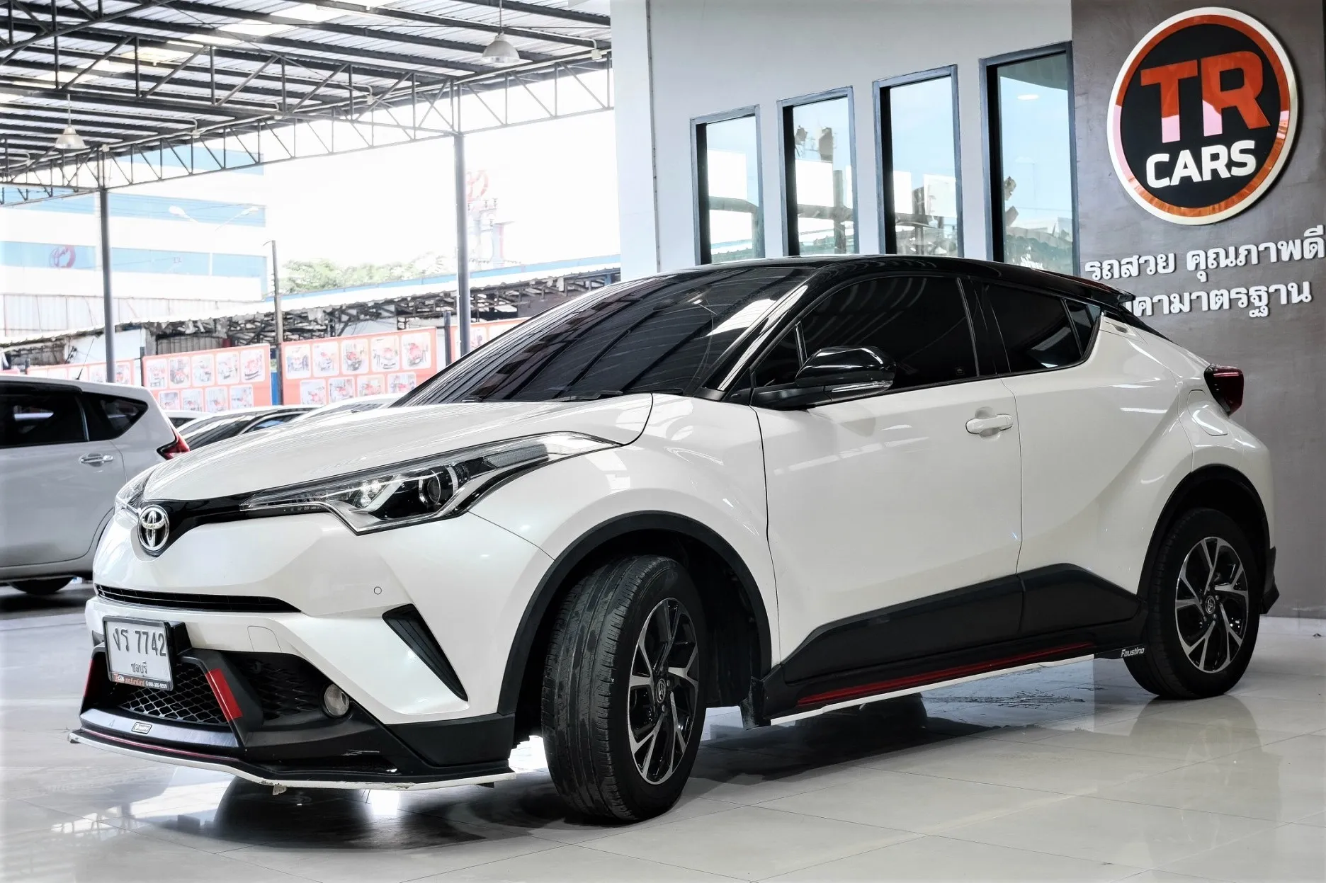 Toyota sales chr 1.8