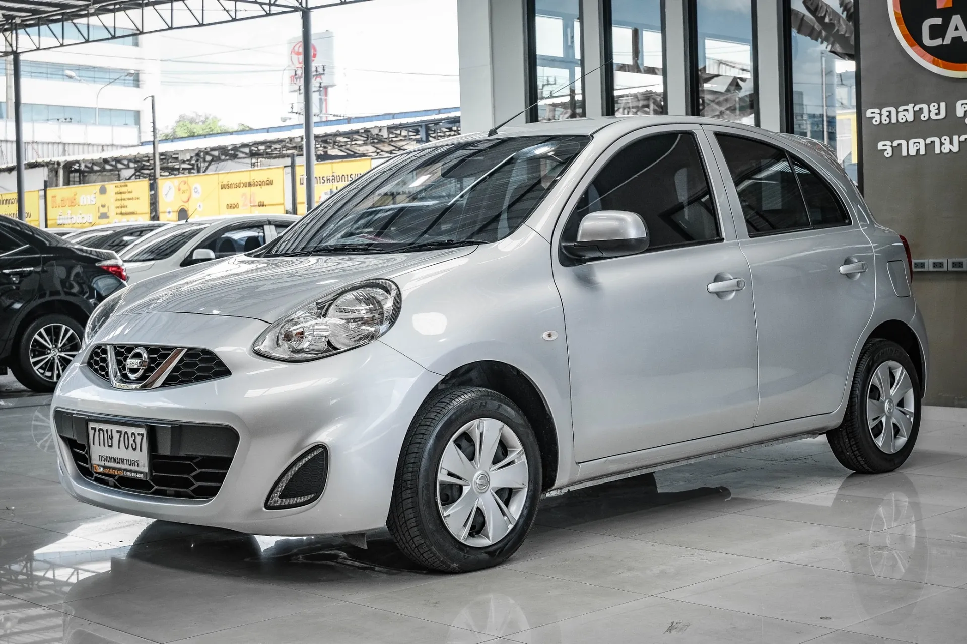 Nissan march sales e 4wd