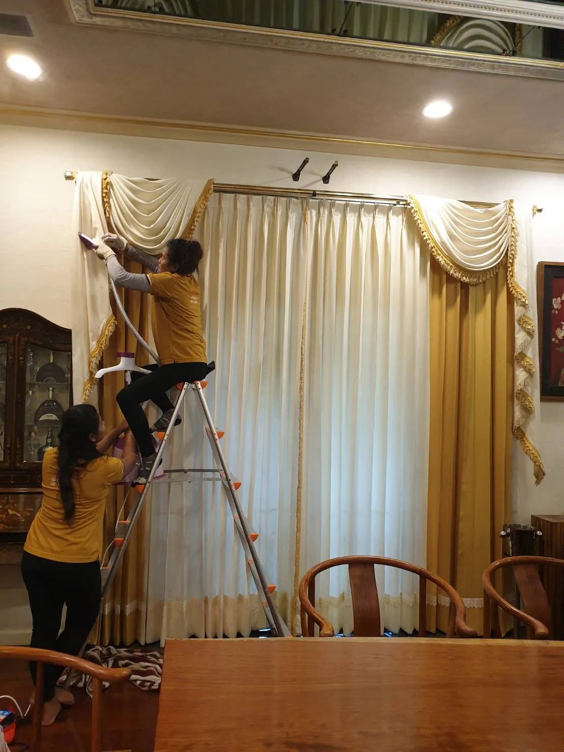 ซักม่านหลุยส์8