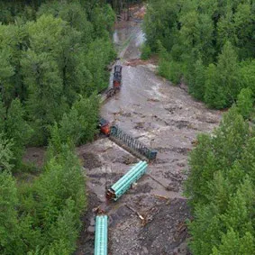 de-railed-train-in-valley