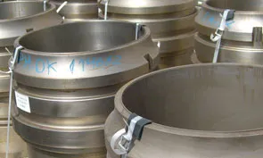 steel-drums-secured-with-cordstrap-strapping