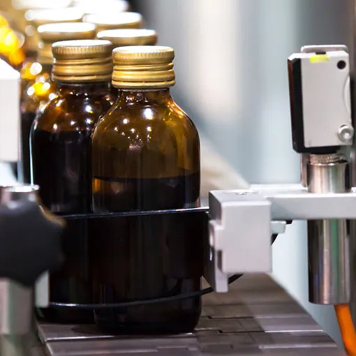 syrup-bottles-on-a-production-line