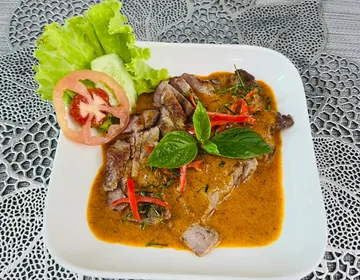 พะแนงหมูย่าง