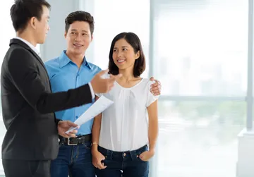 PropertyHouseSelling-Agent2-1024x715