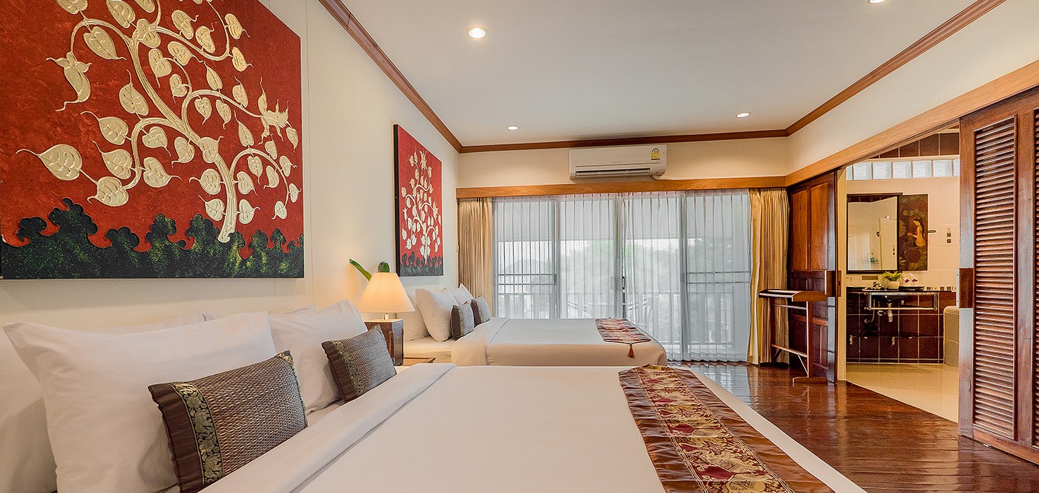 Junior-deluxe-room-with-jacuzzi-river-view-chiangkhan