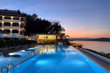 chiangkhan-river-mountain-resort-pool