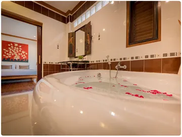 junior-deluxe-toeilet-chiangkhan-jacuzzi