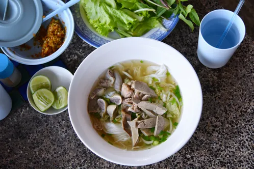 ป้าบัวหวานข้าวปุ้นน้ำแจ่ว-Pa-Bua-Wan