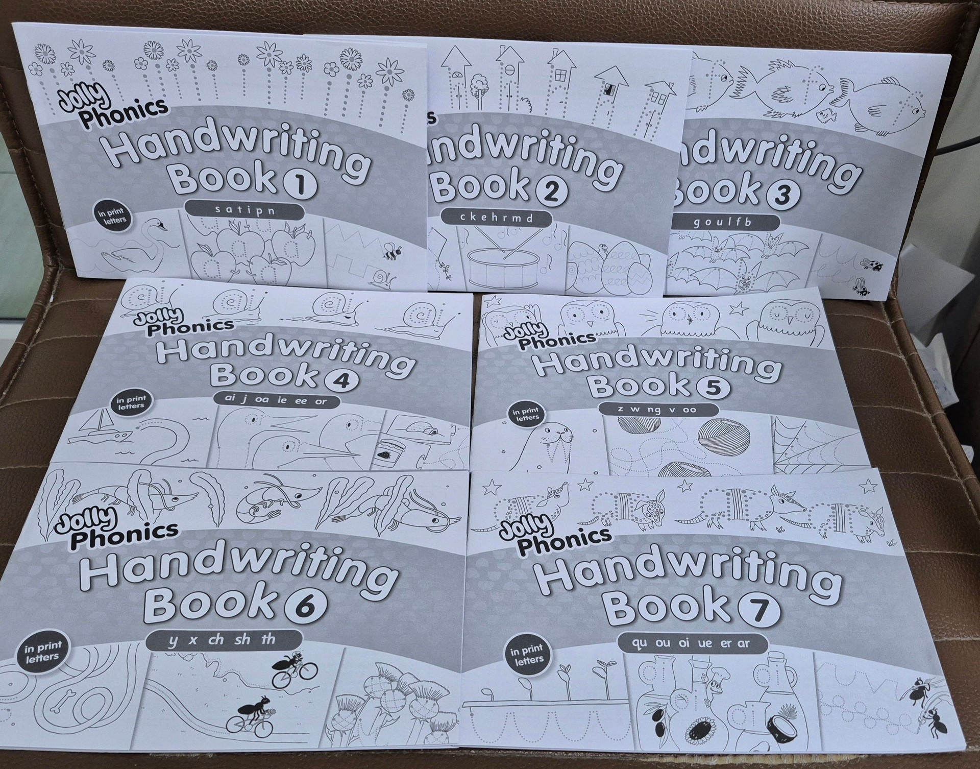 PP Jolly Phonics Handwriting Books set of books 1–7: In Print Letters