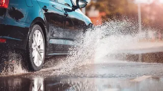 when-driving-on-wet-roads