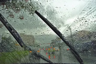 windshield-wipers-from-inside-car-47274-2-5b53