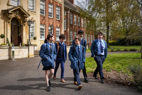 kids-walking
