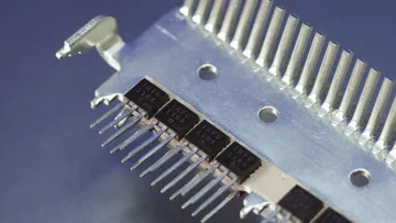 bergquist-bond-ply-transistors-heatsink-tif-1aa29bbe(1)